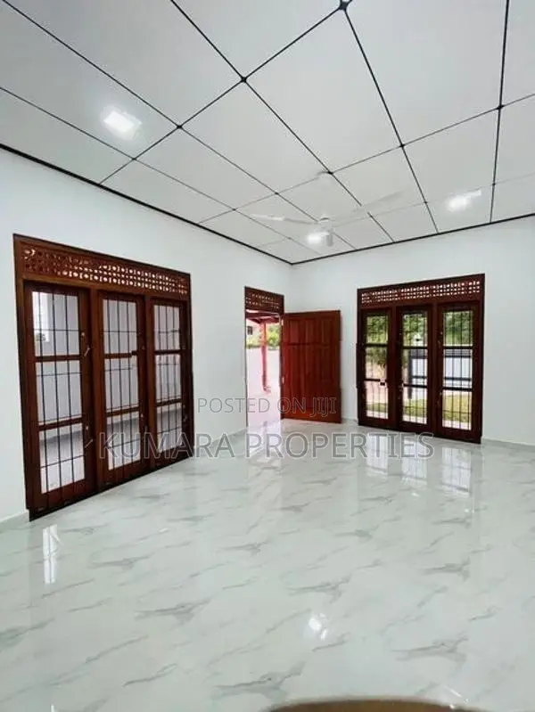 Brand New House for Sale – Bandaragama