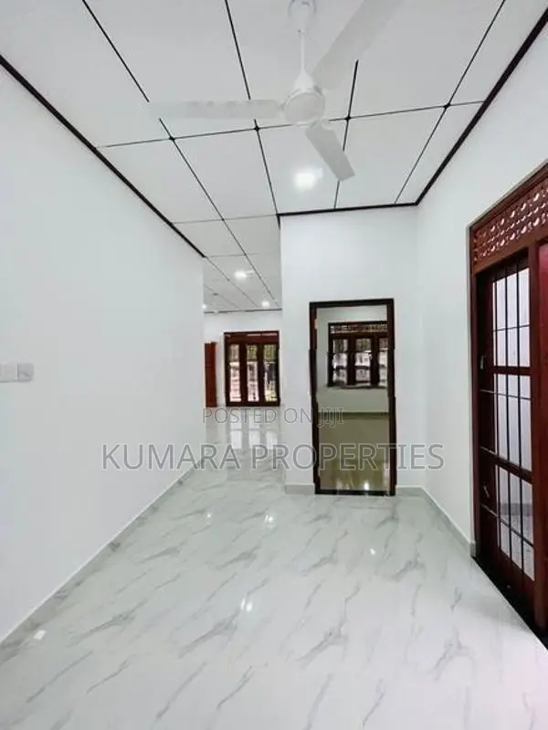 Brand New House for Sale – Bandaragama