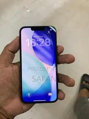 Apple iPhone 17e GB (Used)