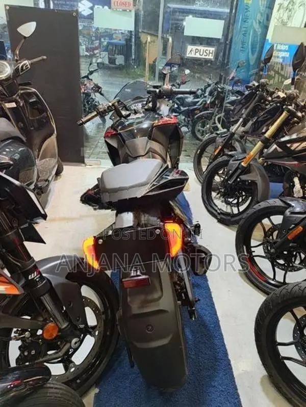Bajaj Pulsar RS200 2026