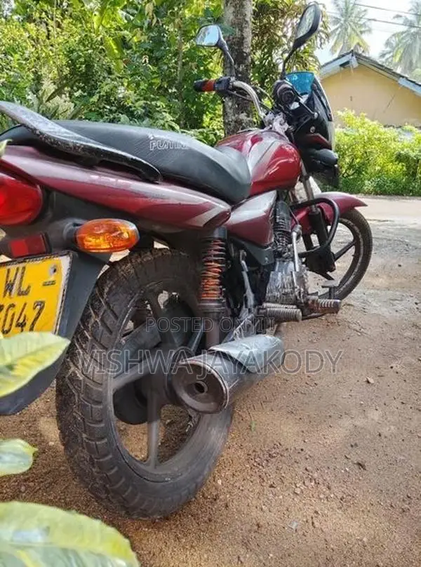 Bajaj Platina 125 2011