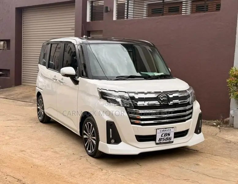 Toyota Roomy Custom GT Turbo 4way 2025