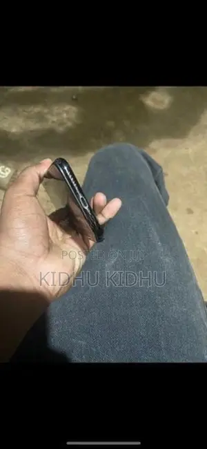 Apple iPhone X (Used)