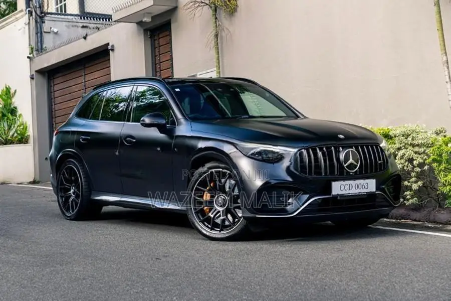 Mercedes Benz GLC 63s Performance 2023