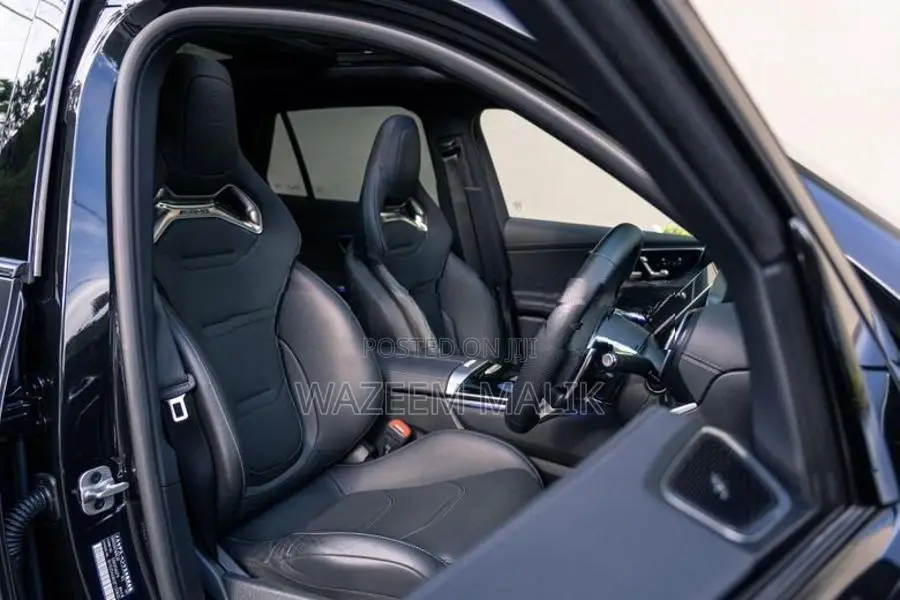 Mercedes Benz GLC 63s Performance 2023