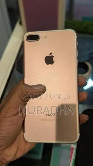 Apple iPhone 7 Plus 128GB (Used)