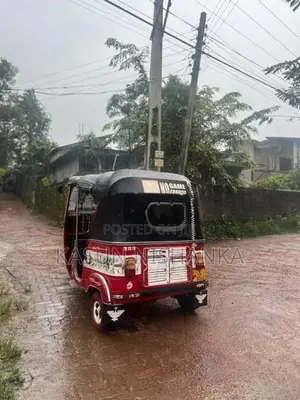 Bajaj RE 2005