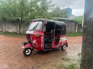 Bajaj RE 2005