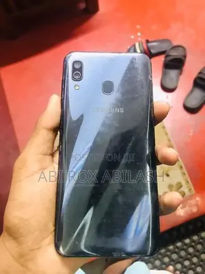 Samsung Galaxy A30 (Used)
