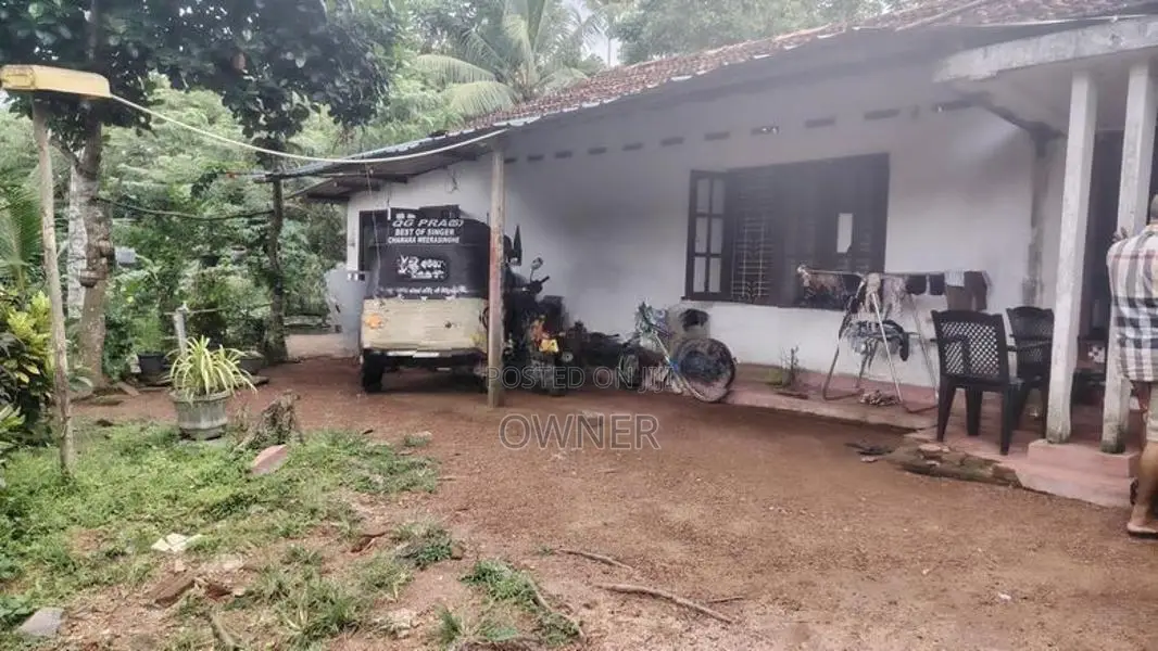 Land with House for Sale – Ja-Ela / Ganemulla