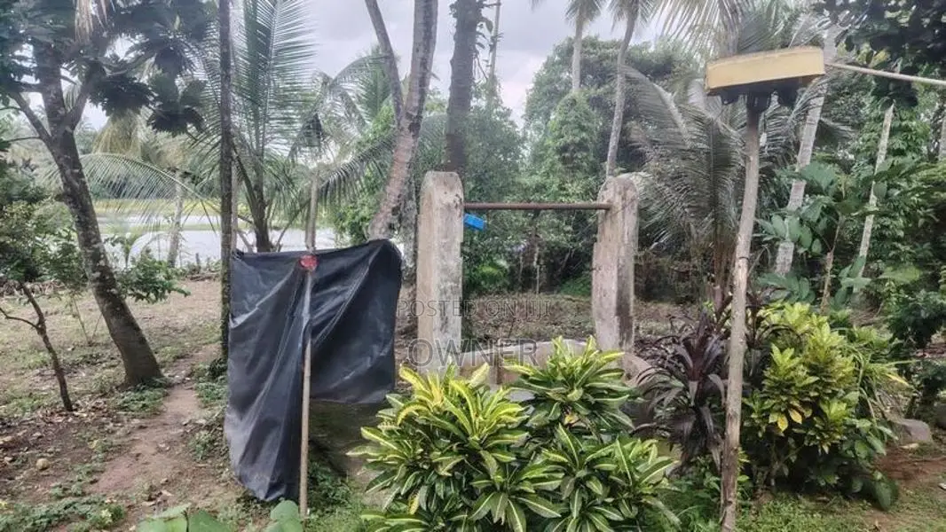 Land with House for Sale – Ja-Ela / Ganemulla