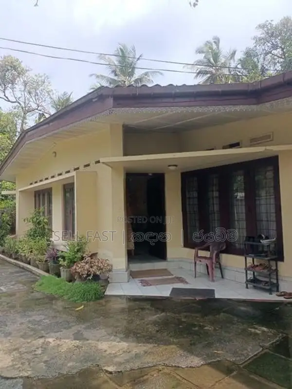 House For Sale - Kadawatha
