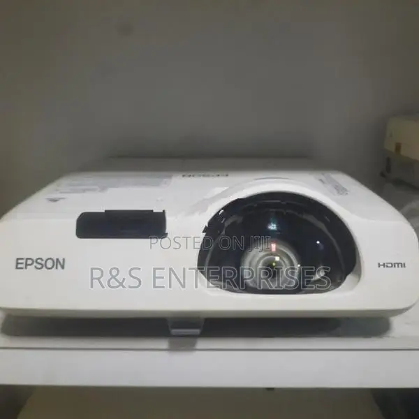 Epson 535 Short Projector