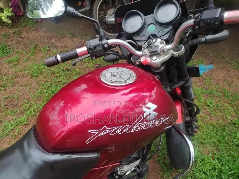 Bajaj Pulsar 150 2004