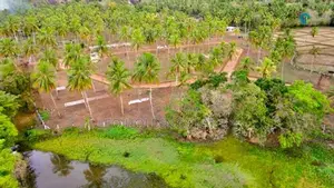 ඉඩම් විකිණීමට වාරියපොල