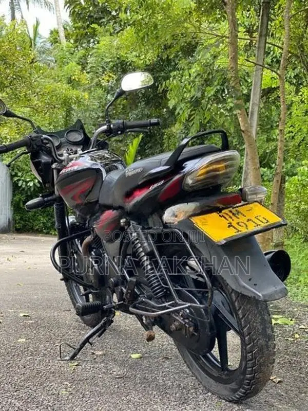 Bajaj Discover 2011