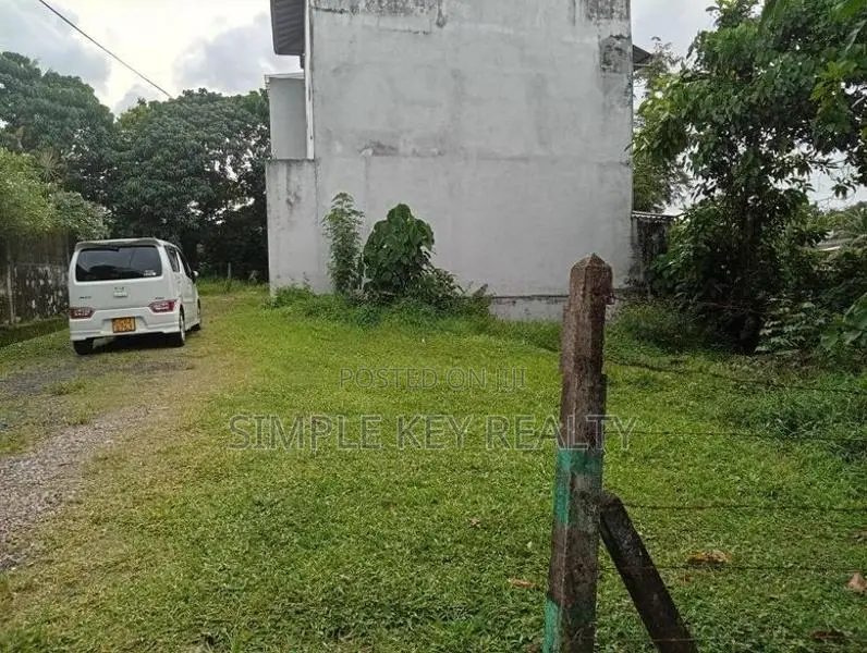 Kottawa 6 Perched Valuable Land For Sale