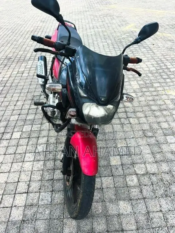 Bajaj Pulsar 150 2016
