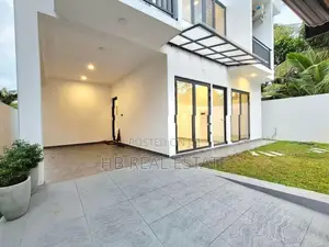 Newly Build Luxury Three Story House For Sale In Piliyandala