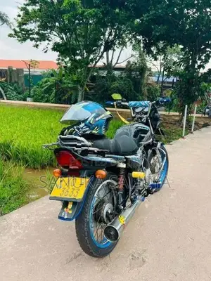 Bajaj CT100 2012
