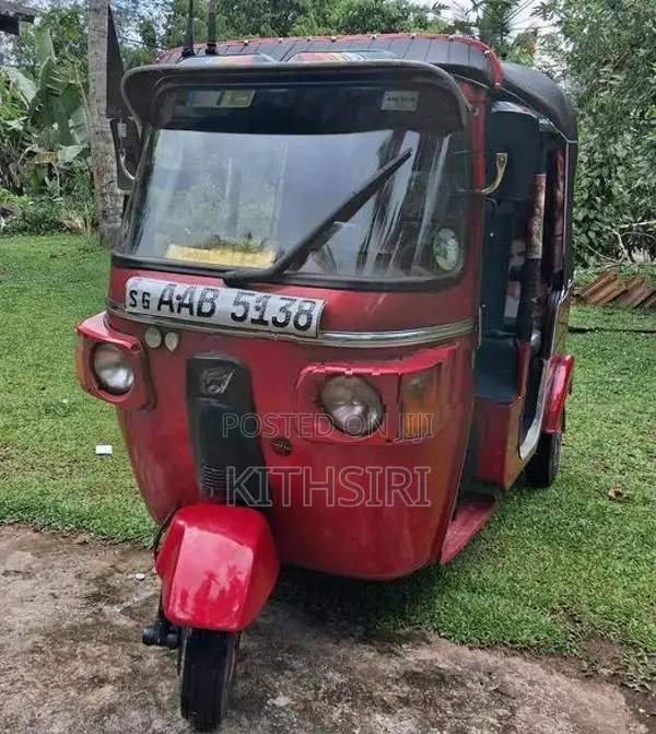 Bajaj RE 2012