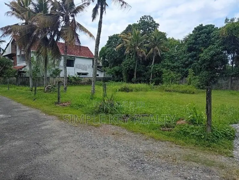 Battaramulla Town 40 Perched Highly Residence Valuable Land For Sale