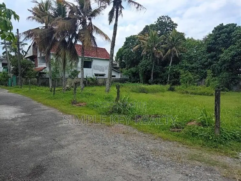 Battaramulla Town 40 Perched Highly Residence Valuable Land For Sale