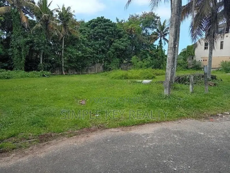 Battaramulla Town 40 Perched Highly Residence Valuable Land For Sale