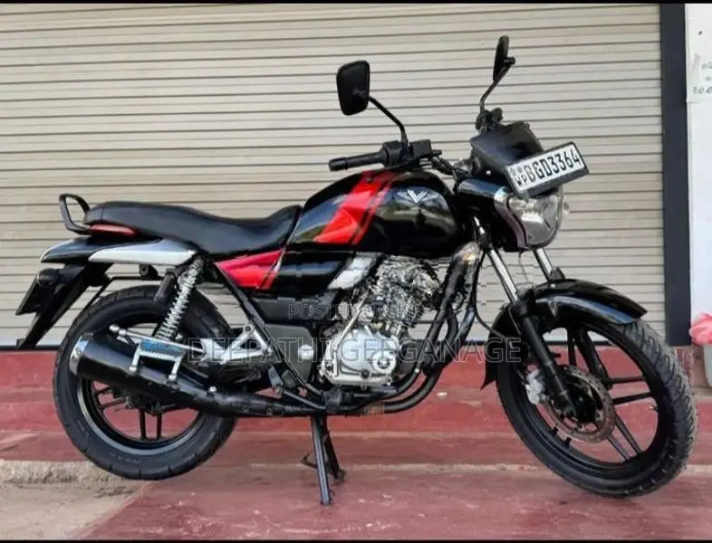 Bajaj V15 2017