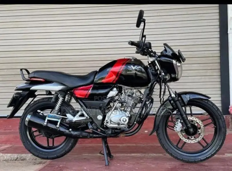 Bajaj V15 2017