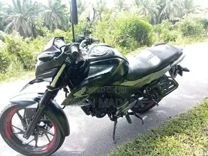 Honda CB Hornet 160R 2016
