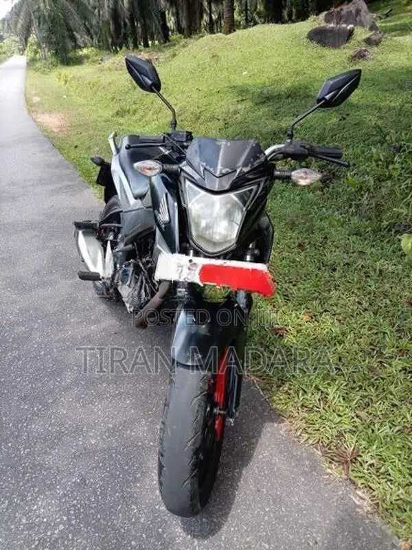 Honda CB Hornet 160R 2016