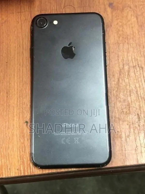Apple iPhone 7 (Used)