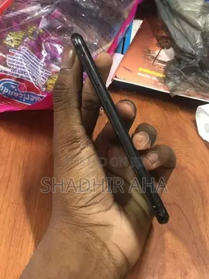 Apple iPhone 7 (Used)