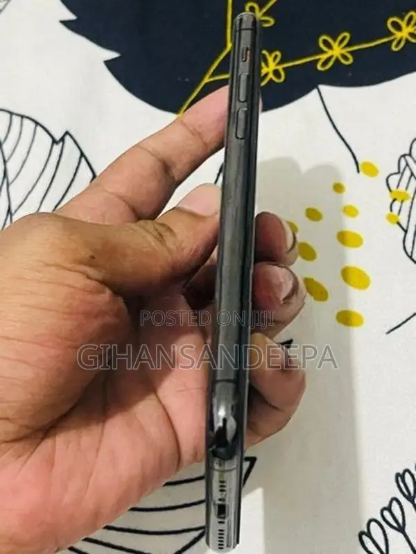 Apple iPhone 11 Pro (Used)