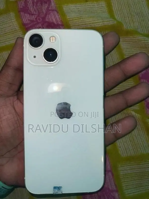 Apple iPhone 13 (Used)