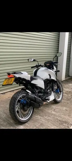 TVS Apache 2017