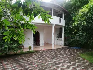 4BED HOUSE FOR SALE IN KANDY (SP1381)
