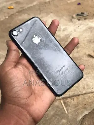 Apple iPhone 7 (Used)