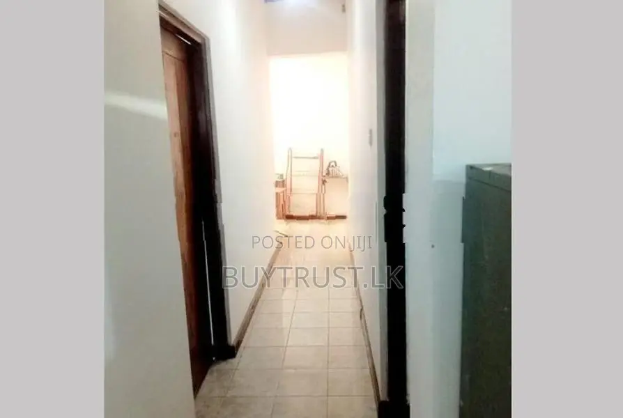 Two Story House for Sale in Colombo 09