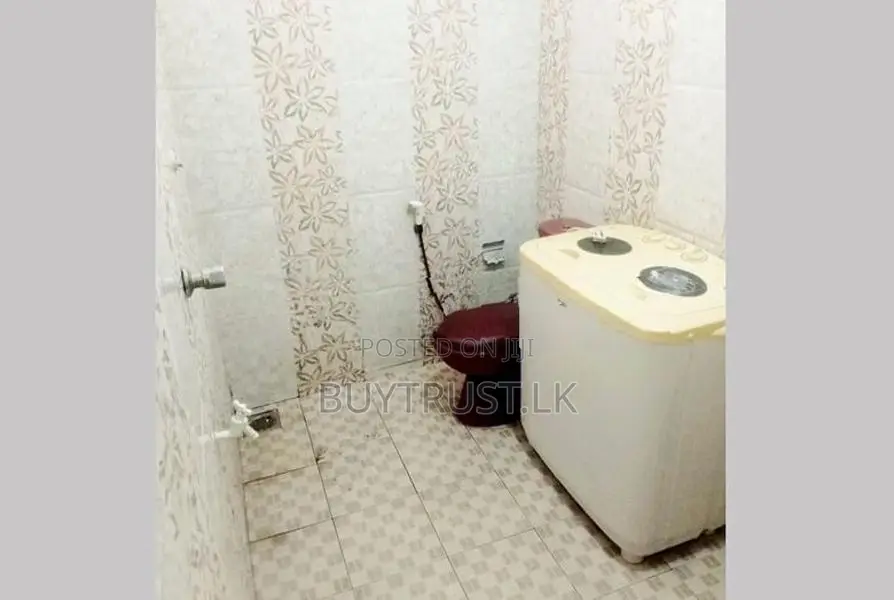 Two Story House for Sale in Colombo 09