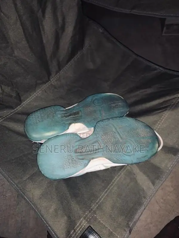AVI Shoes