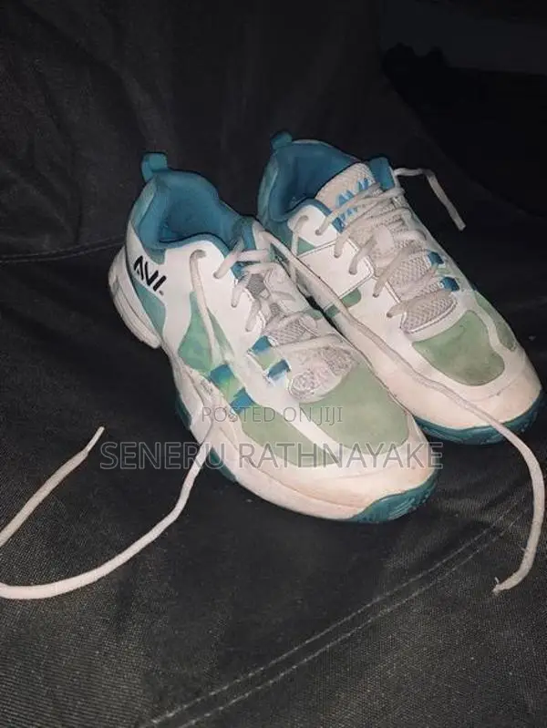 AVI Shoes