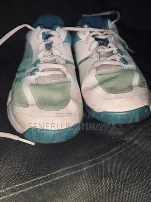 AVI Shoes