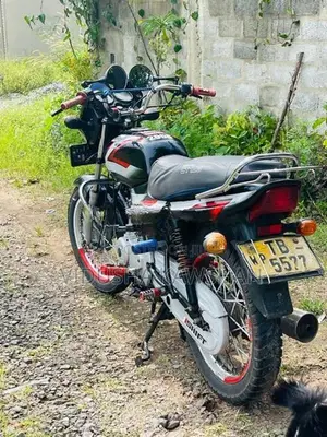Bajaj CT100 2006