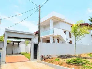 House For Sale In Polgasowita With 9.5 Perches Of Land