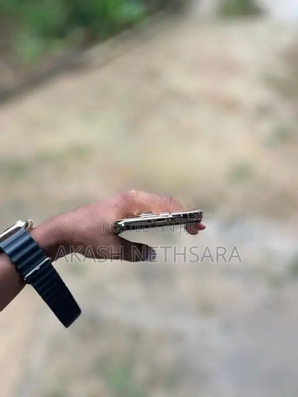 Apple iPhone 11 Pro (Used)