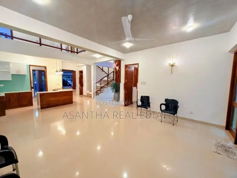 BRAND NEW ARCHITECT-DESIGNED MODERN LUXURY RESIDENCE IN DEHIWELA