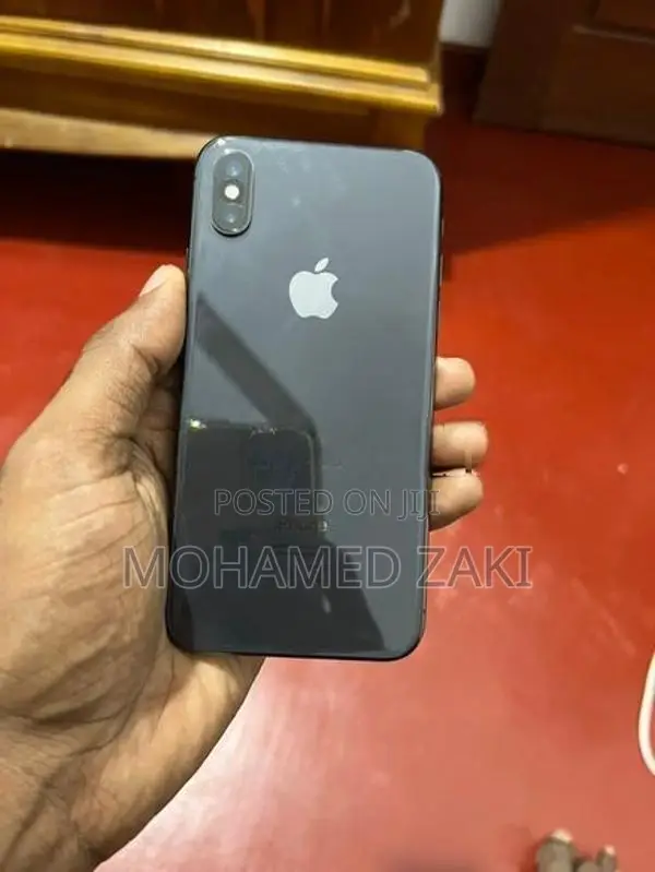 Apple iPhone X (Used)