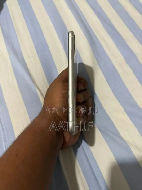 Apple iPhone 11 128GB (Used)